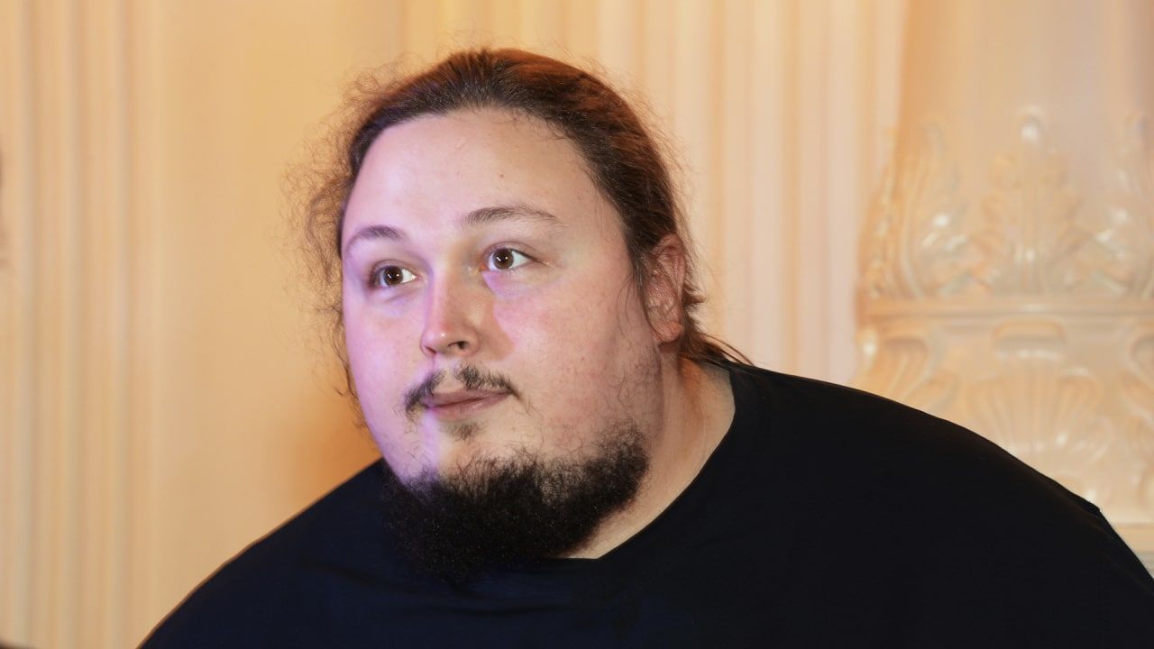 Сын Никаса Сафронова достиг веса в 289 килограммов