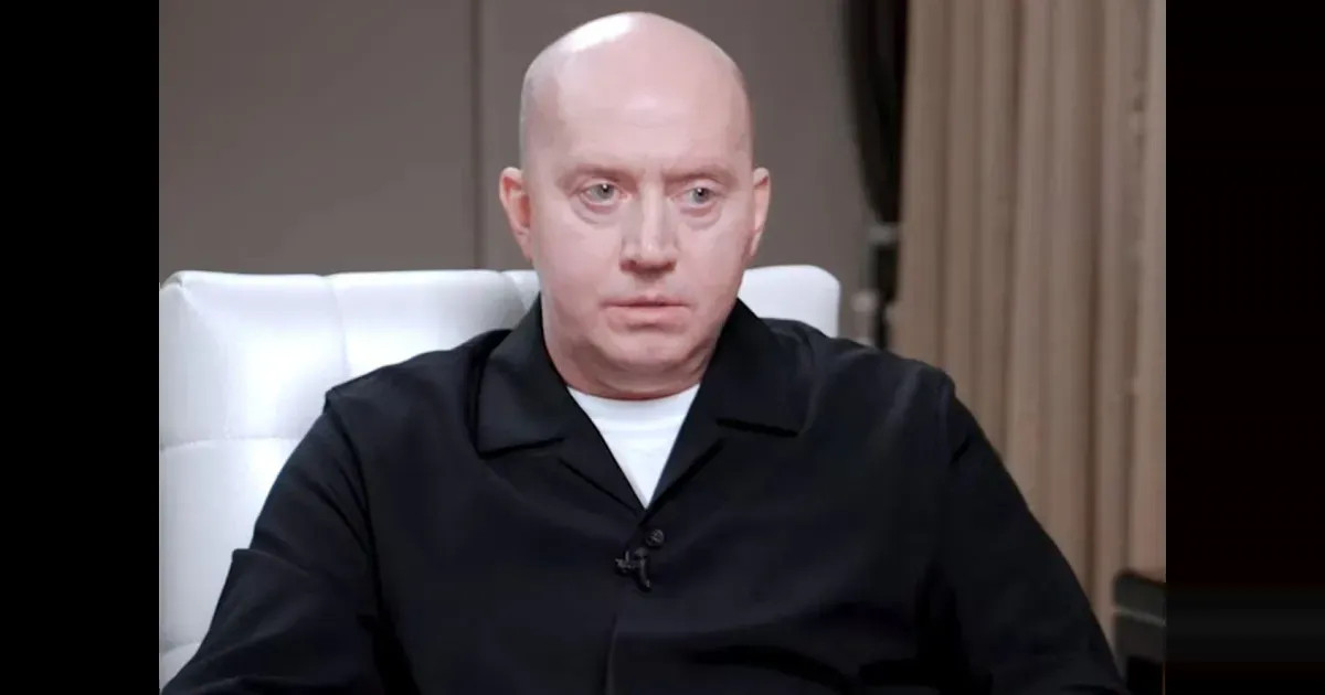 "Главную роль отца и мужа я ещё не сыграл". Сергей Бурунов рассказал о своей возлюбленной, почему боится стать отцом и обиде на родителей