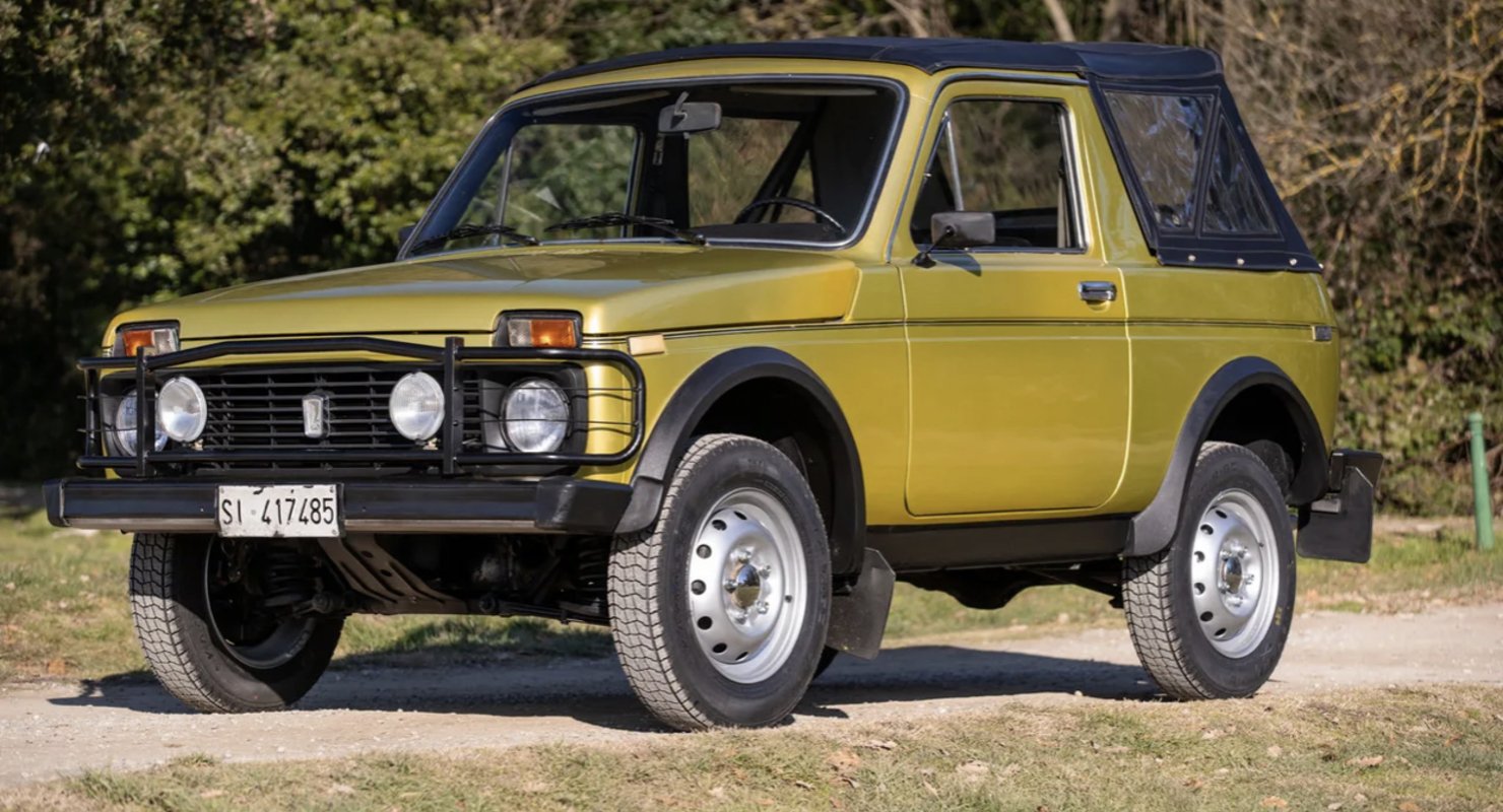 В Сети показали один из самых смешных и правдивых роликов о Lada Niva