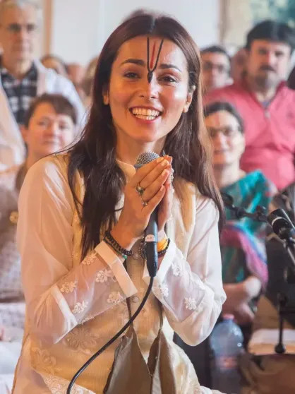 Сати Казанова опубликовала новые фото с мужем-итальянцем и их подросшей дочерью Казанова, Тиоццо, Стефано, певица, духовным, позже, родов, которых, группы, Бхакти, движению, неоиндуистскому, присоединилась, философией, восточной, возрасте, увлеклась, Фабрика, ухода, лотосовых