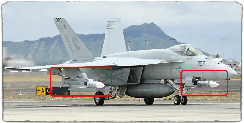 Источник: aeros808. Американский истребитель F-18 с ракетами SM-6.