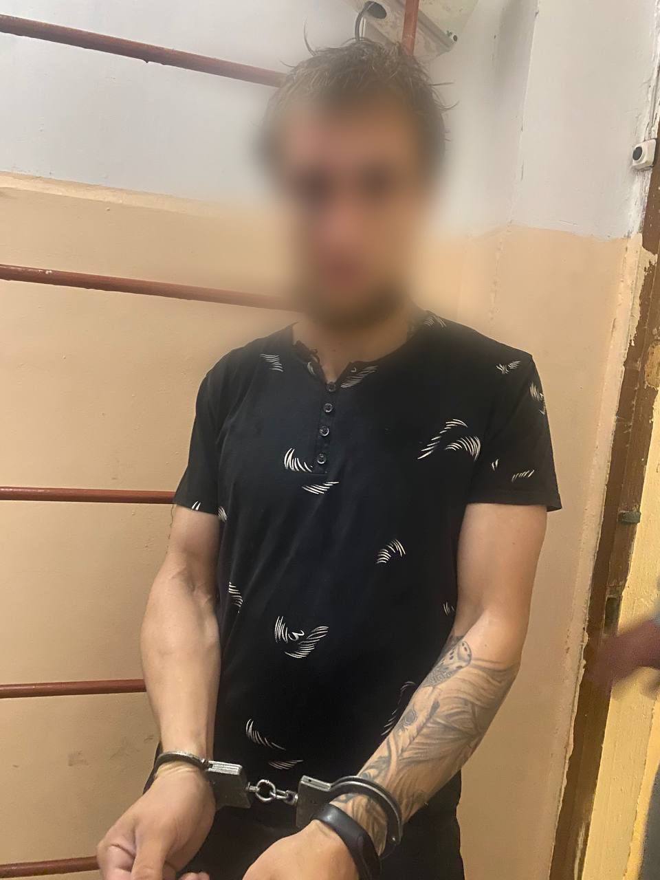 ПОРА ДОМОЙ: ПЯТЬ ИСТОРИЙ О ЖУТКИХ ПРЕСТУПЛЕНИЯХ МИГРАНТОВ В РОССИИ ПОРА ДОМОЙ: ПЯТЬ ИСТОРИЙ О ЖУТКИХ ПРЕСТУПЛЕНИЯХ МИГРАНТОВ В РОССИИ россия