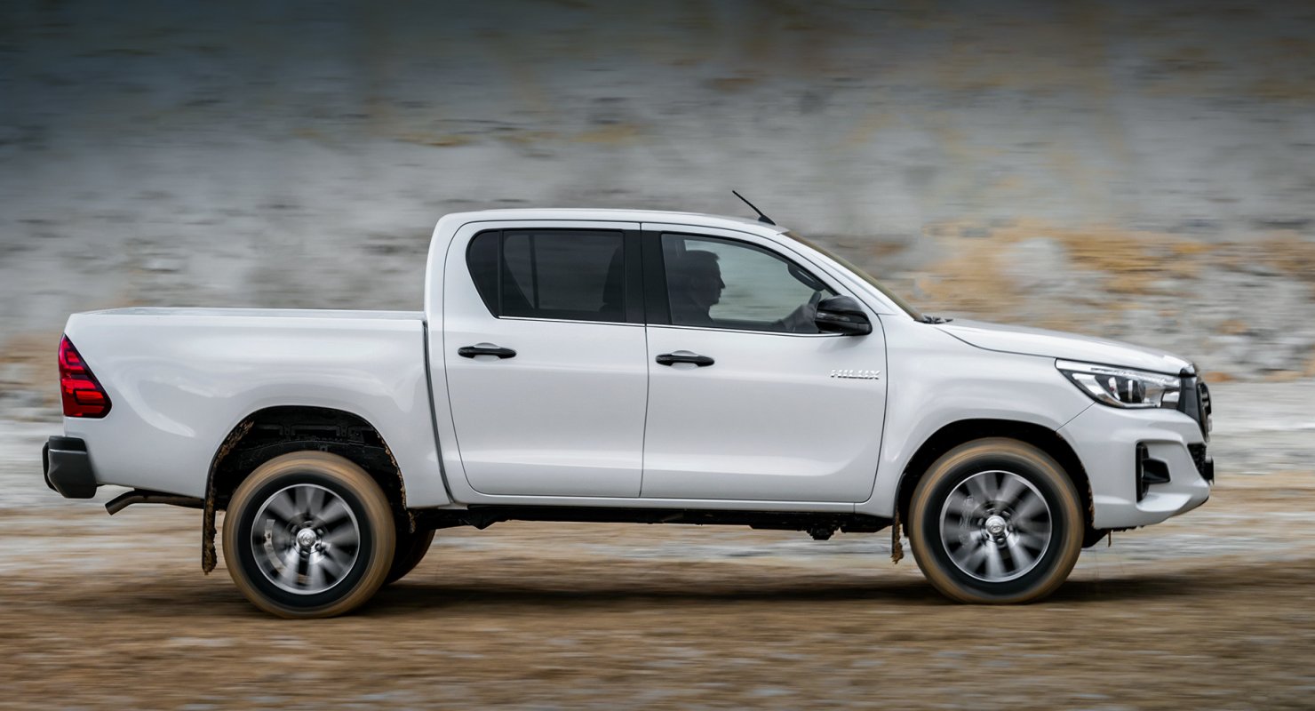 Toyota Hilux получил новую версию в России