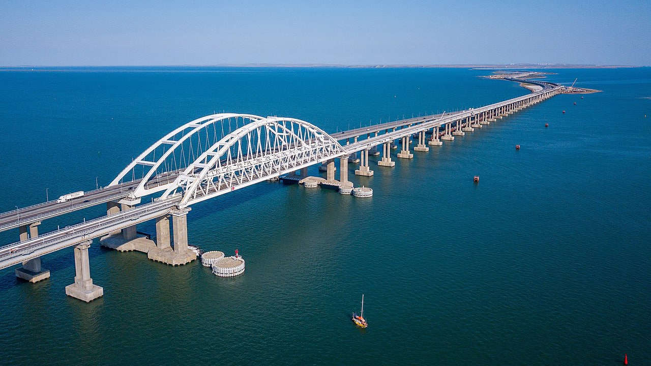 Киевский режим чувствует себя безнаказанным: что стоит за угрозами Украины уничтожить Крымский мост Политика,Украина