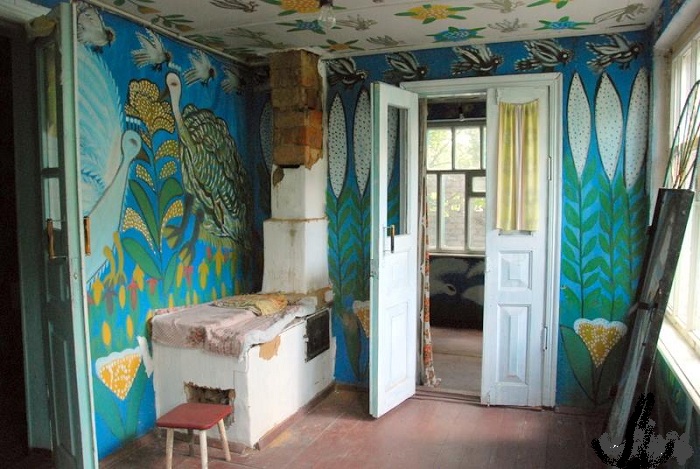 Дорога в рай: Наивная живопись украинской художницы, которая взялась за кисть в 69 лет и нарисовала свою жизнь﻿ 