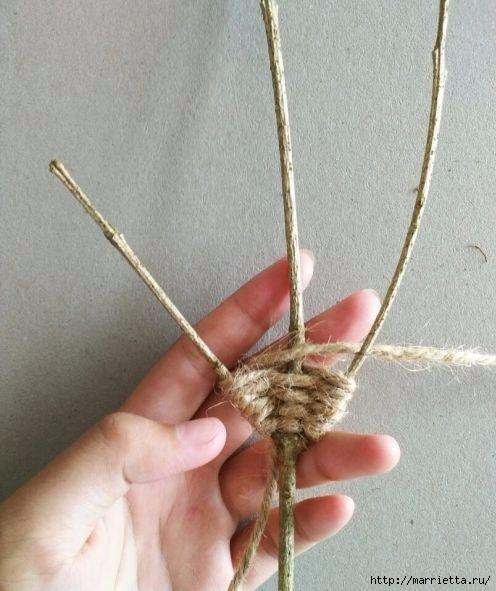 Декоративные листики из веточек и шпагата Декоративные листики из веточек и шпагата Декоративные листики из веточек и шпагата