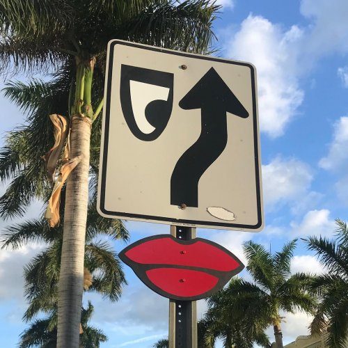 Прикольный арт-«вандализм» Прикольный арт-«вандализм»