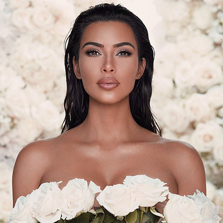 И-го-го: Ким Кардашьян в новой фотосессии для KKW Beauty Фотосессии