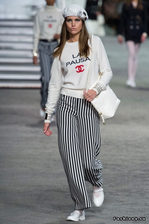Chanel 2019 круизная коллекция Chanel 2019 круизная коллекция