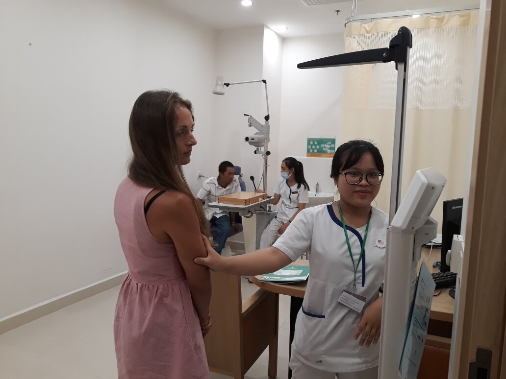 Попали во вьетнамскую больницу: это вам не Россия новости,события