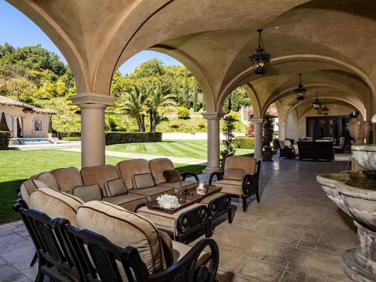 В гостях у Софии Вергары и Джо Манганьелло: экскурсия по новому особняку пары за 26 миллионов долларов Стиль жизни,Дома звезд