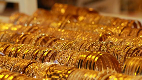 В Гонконге снизились продажи золотых ювелирных изделий из-за влияния пандемии на свадьбы и дни рождения ИноСМИ