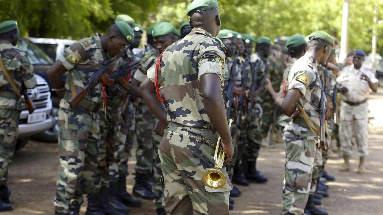Вооруженные силы Мали уничтожили базу террористов в центральной части страны Весь мир