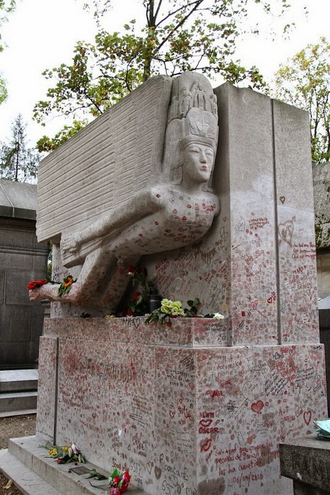 oscar-wilde-tomb-3