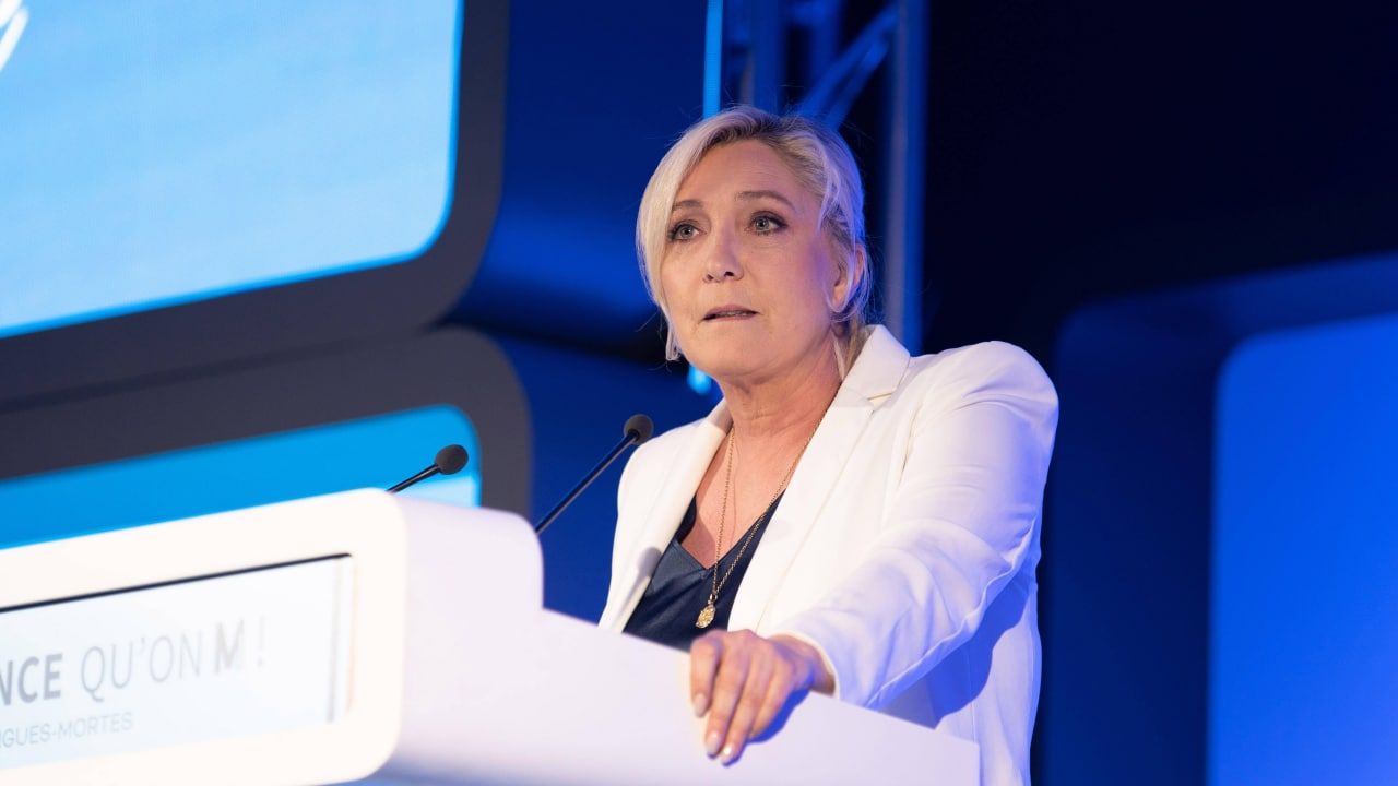 Ле Пен: Украина не отвечает требованиям для присоединения к Евросоюзу