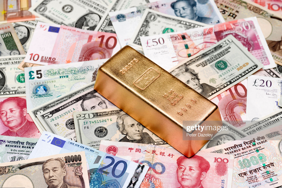 Gold and banknotes