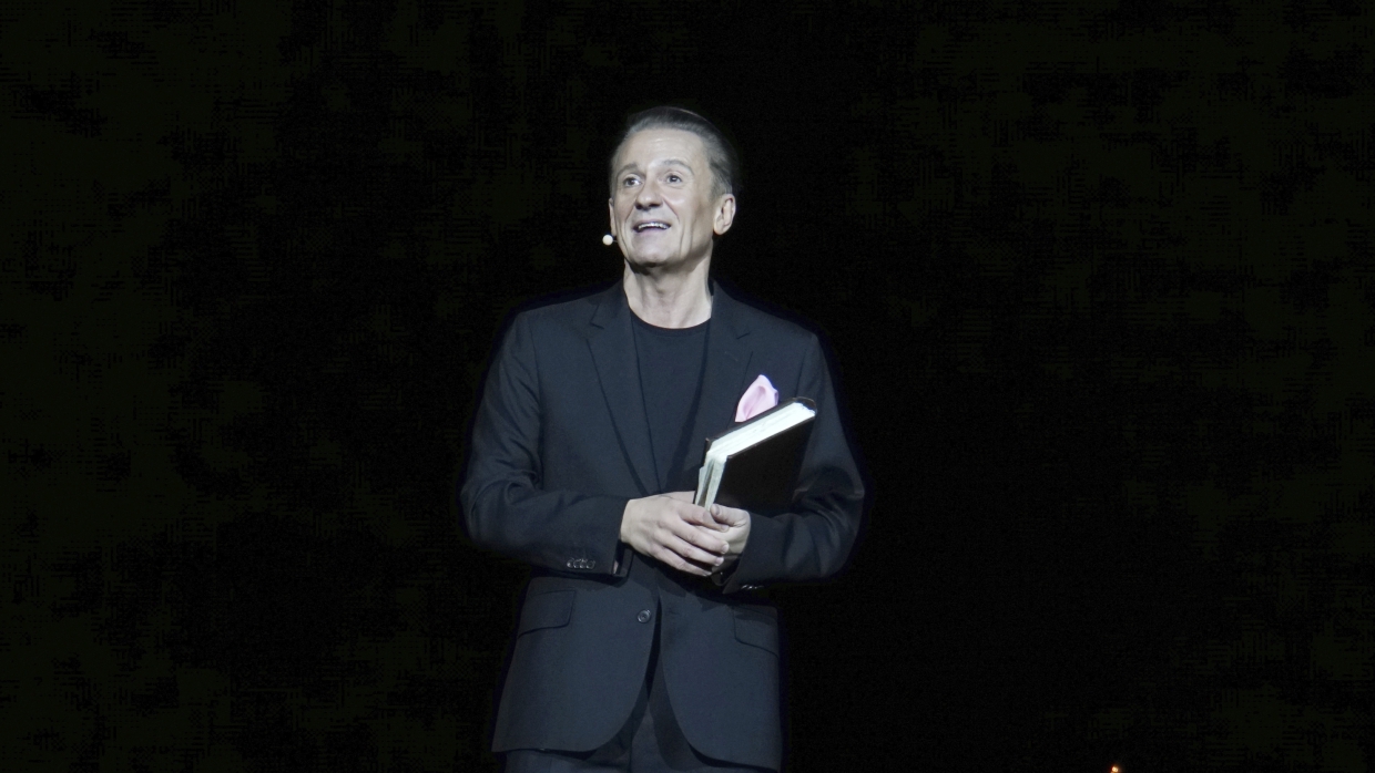 Актерам театра под управлением Меньшикова грозит увольнение по статье за прогулы