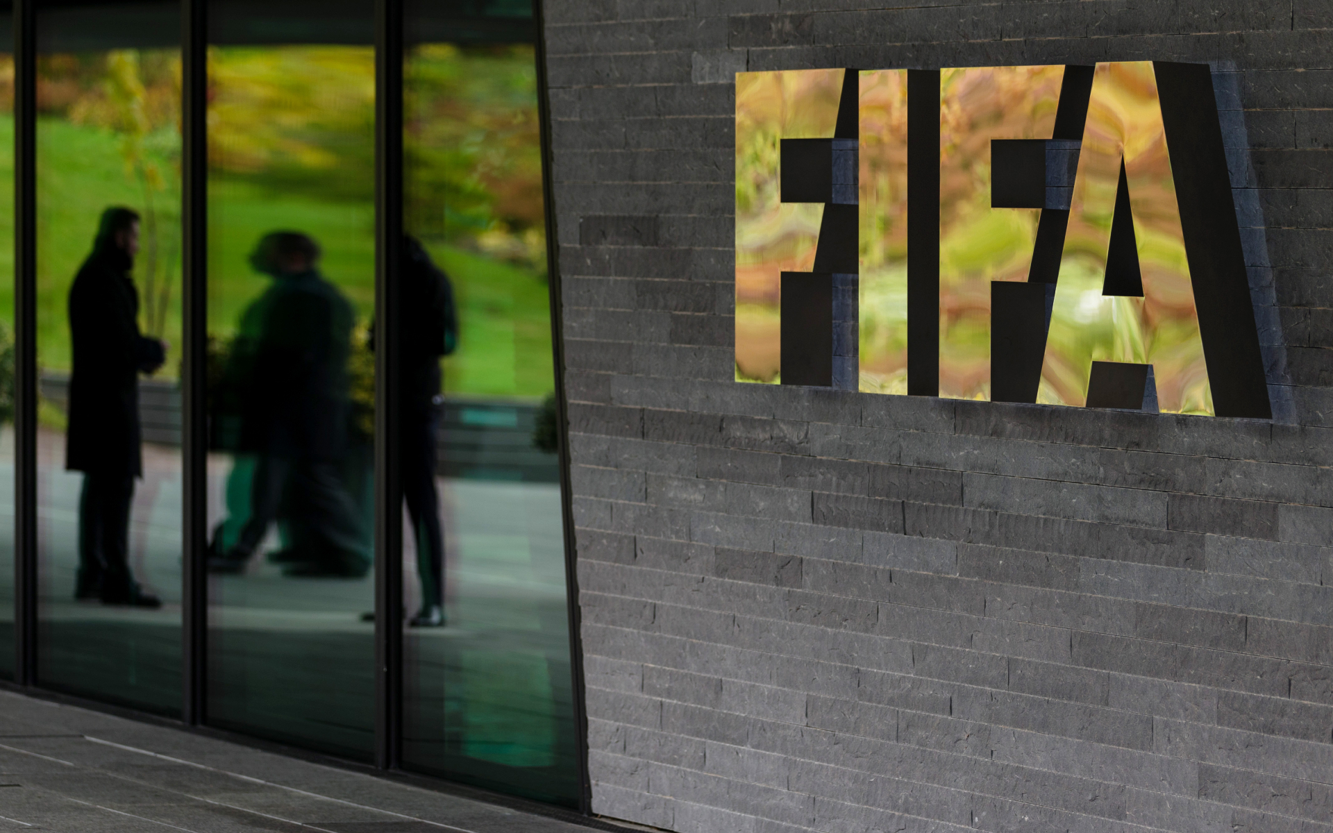 «Матч ТВ» узнал о планах ФИФА и УЕФА открыть счета для клубов из России
