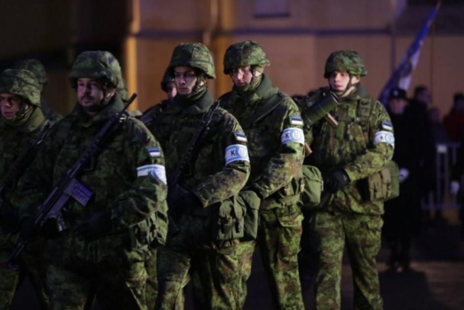 СМИ: Русские в армии Эстонии поют гимн России и терроризируют эстонцев