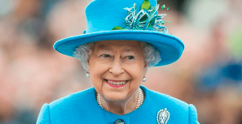 Королева Елизавета II запускает собственную марку джина