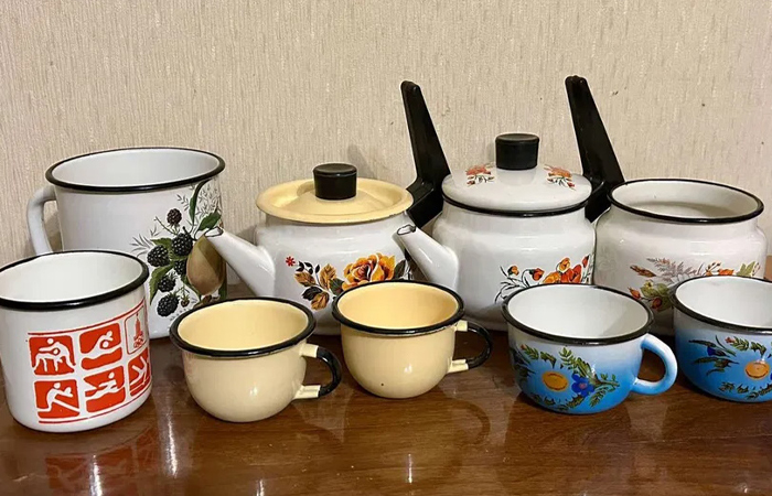 В СССР выпускали более 200 миллионов посуды в год/ фото: life-ussr.ru