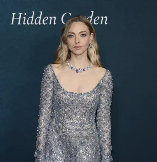 Рози Хантингтон-Уайтли, Аманда Сейфрид, Наоми Уоттс, Мэрайя Кэри и другие посетили вечеринку Tiffany & Co. четверых, также, детей, Tiffany, которая, полгода, плоским, идеальным, похвастаться, успела, назад, Вчера, родила, животом, самого, воспитывает, Азиза, блогермиллионник, манекенщик, младшего