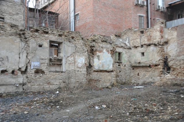 Прямые попадания. Более 150 исторических зданий уничтожено в Ростове за последние 10 лет!!! сейчас, города, здание, начало, здания, конец, Администрацией, застройки, затем, которые, вместе, историческую, архитектуры, жилой, середине, объектов, теперь, место, минимум, зданий