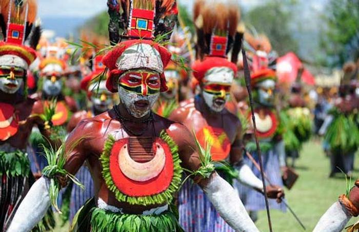 Жители острова Новая Гвинея.