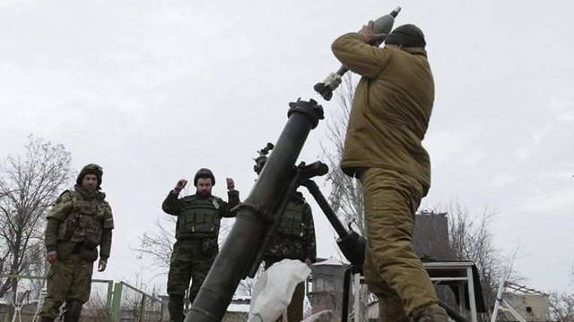 ВСУ открыли минометный огонь по северу Донецка