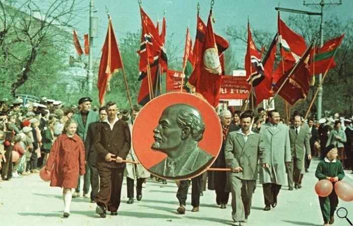 При СССР люди всегда ждали и с удовольствием отмечали праздники. /Фото: yandex.ru