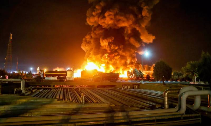 Беспилотники над иранским Исфаханом. Война нервов продолжается