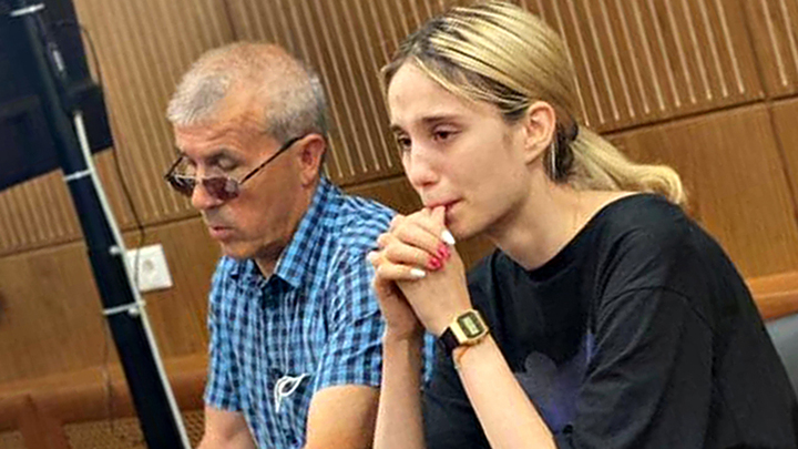 БЕРЕМЕННОСТЬ В ДЕЛЕ: СБИВШАЯ ДЕТЕЙ НА MAZDA ОСТАНЕТСЯ НА СВОБОДЕ?