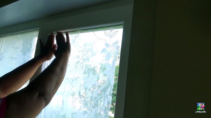 Зачем клеить тюль на окна вместо жалюзи? Волшебный совет для первых этажей жилье,лайфхак,полезные советы