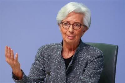 FILE PHOTO: European Central Bank (ECB) President Christine Lagarde gestures as she addresses a news conference on the outcome of the meeting of the Governing Council, in Frankfurt, Germany, March 12, 2020. REUTERS/Kai Pfaffenbach/File Photo