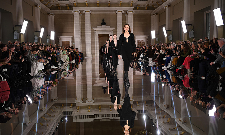 Хороший, плохой, злой: почему Эд Ширан снова лучше всех, а Викторию Бекхэм возненавидела вся Великобритания Хороший, плохой, злой: почему Эд Ширан снова лучше всех, а Викторию Бекхэм возненавидела вся Великобритания Звезды,Новости о звездах