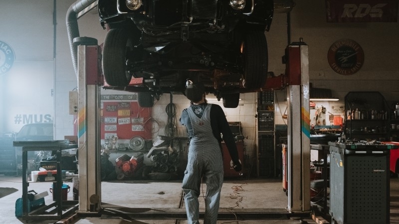 Автоэксперт Моржаретто дал российским водителям советы по прохождению техосмотра