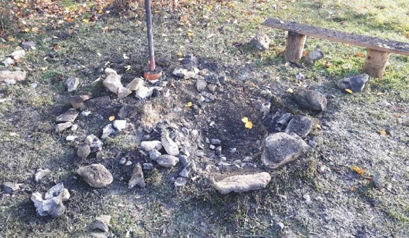 Поляки погибли при попытке обезвредить снаряд в костре Польша, взрыв, война, костер, смерть, снаряды, трагедия