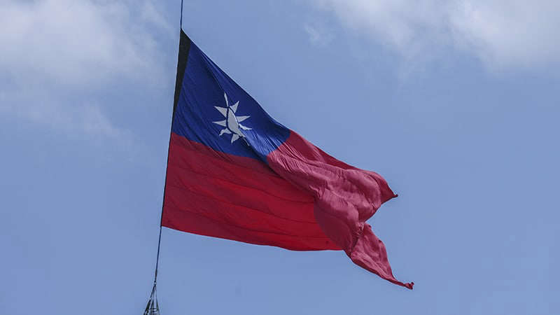 Тайвань зафиксировал 18 боевых самолетов ВВС Китая в опознавательной зоне ПВО Армия