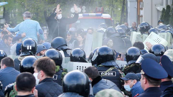 Закулисье митинга: Во Владикавказе воспользовались идеологическими капканами