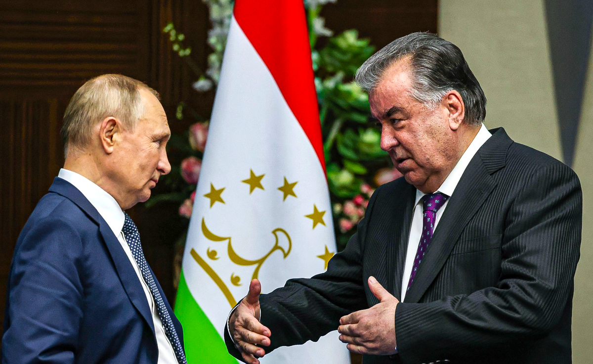 "Если такое обращение будет продолжаться впредь, мы не гарантируем сохранение отношений с вами". Таджикистан отчитал Россию