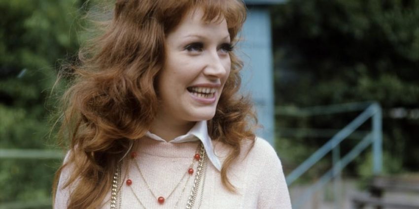 «Уж сколько их упало в эту бездну» — люди описывают неудачный опыт с противоположным полом цитатами Пугачевой Алла Пугачева,звезда,наши звезды,певица,развлечение,шоубиz,шоубиз