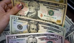 Президент России сможет регулировать курс валют: Госдума делегирует главе государства функции ЦБ