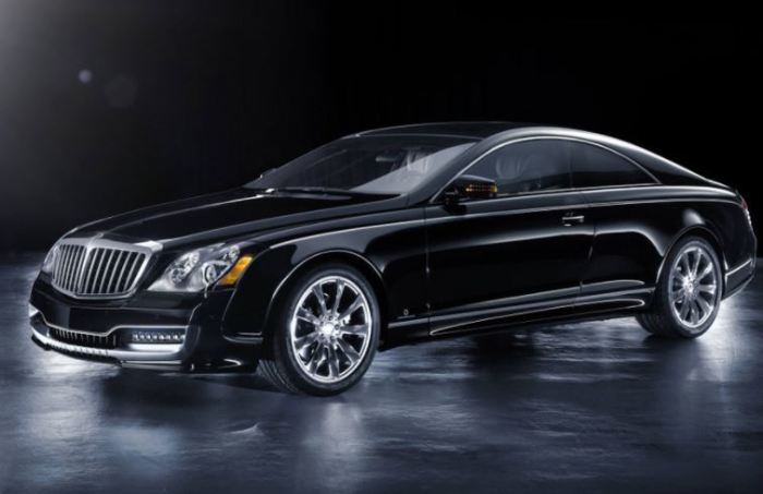 Автомобиль Maybach 57S выглядит круто.