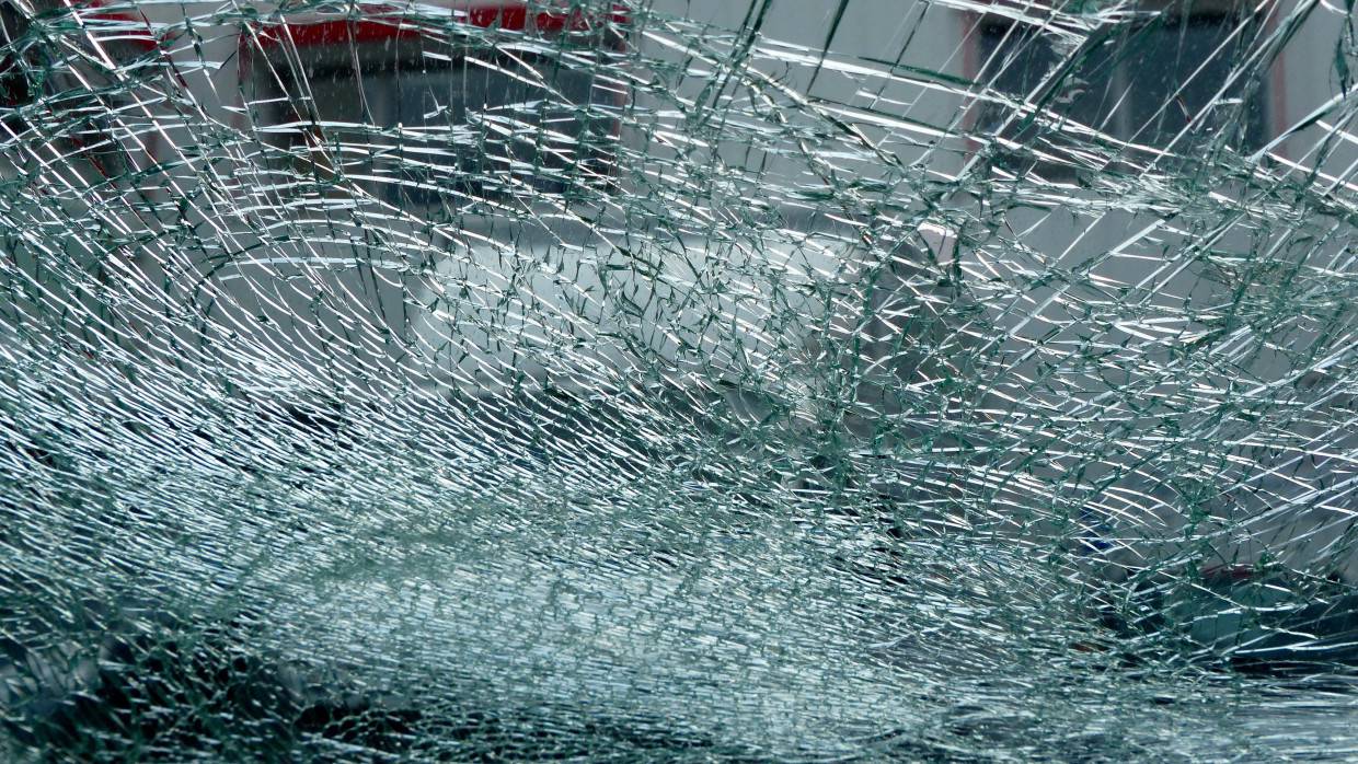 Пассажирка легковушки погибла при столкновении с грузовиком в Красноярском крае