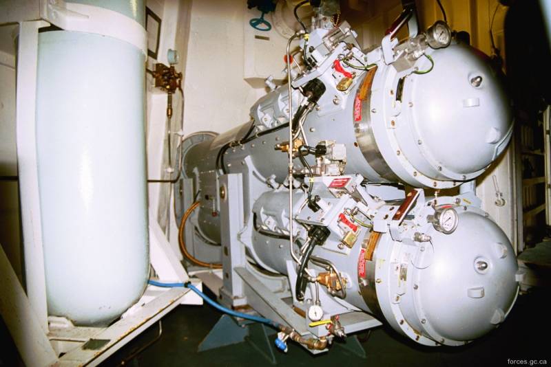 Лёгкий торпедный аппарат. Нам нужно это оружие, но у нас его нет Лёгкий торпедный аппарат. Нам нужно это оружие, но у нас его нет вмф,оружие