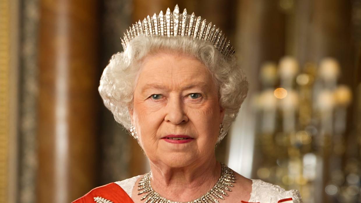 Британская королева Елизавета II празднует 70-летие с момента вступления на престол