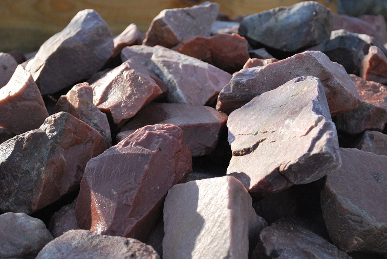 «Невозможные» камни обнаружили на вершине вулканического острова