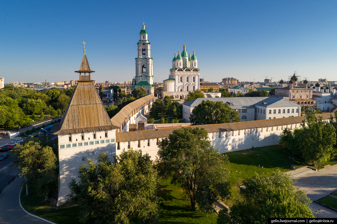 Астрахань с высоты кремль