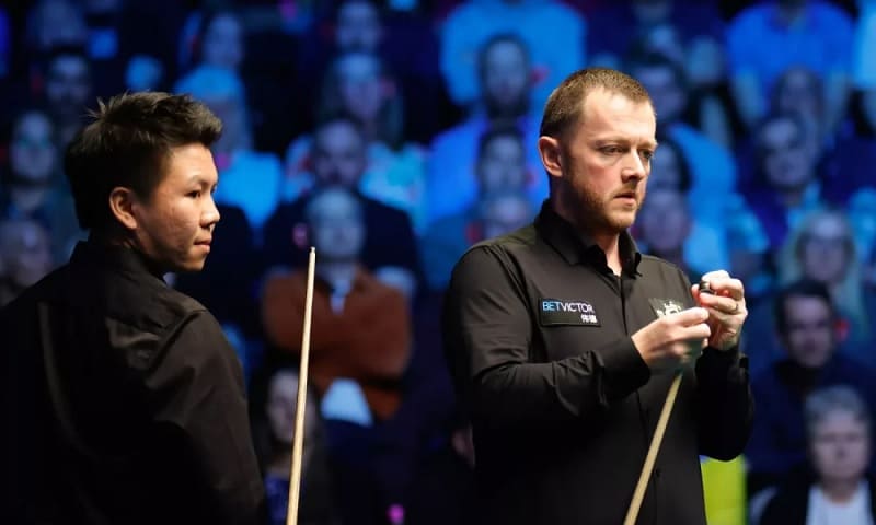 Марк Аллен и Чжоу Юэлун прошли в четвертьфинал Northern Ireland Open 2025 (фото: SnookerHQ)