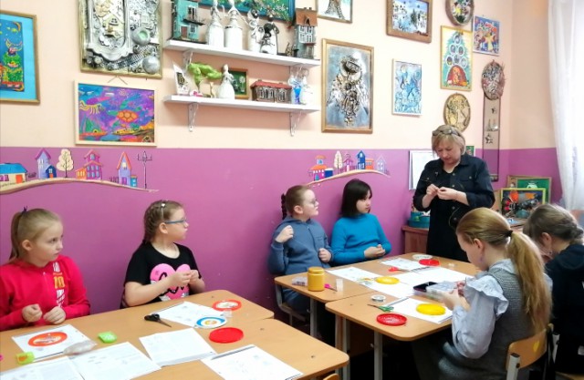 Новобелица гомельская область. Гуо центр детей и молодежи. Детский мир мозырь магазин. Гуо центр детей и молодежи. Гомель.